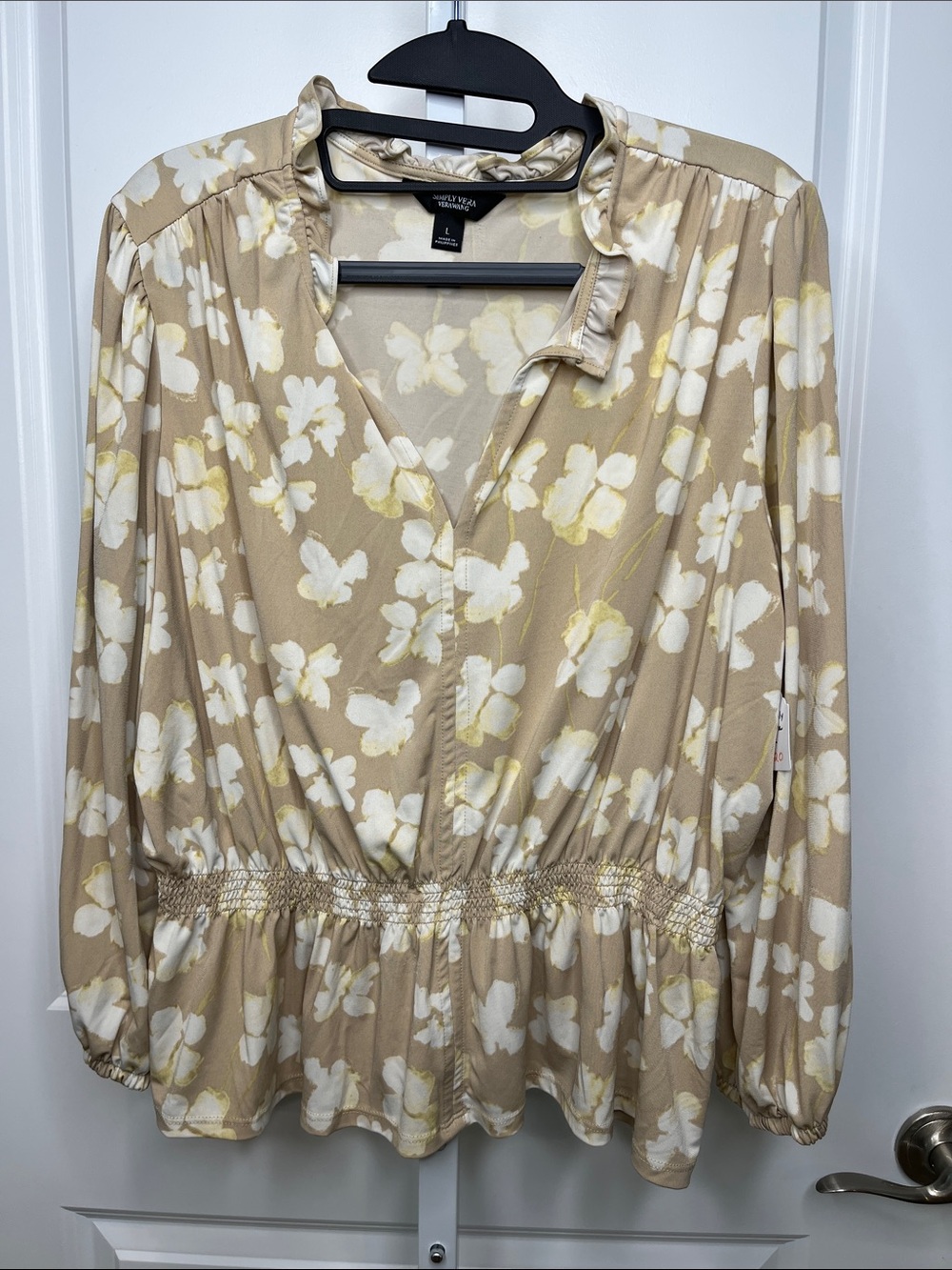 Simply Vera Vera Wang Beige and White Floral Peplum Blouse Large